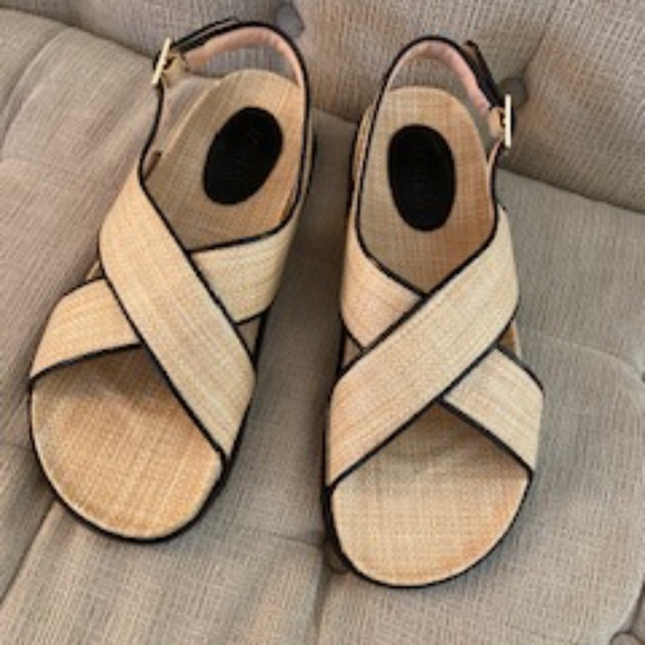 J CREW - Picture 1 of 2